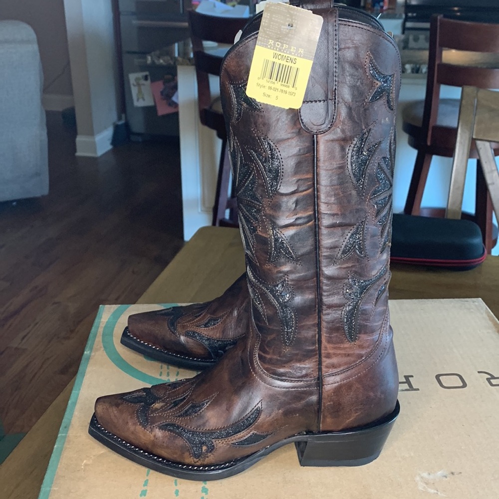 NWT NIB Roper Women’s Arroyo Fashion Boots Size 5
